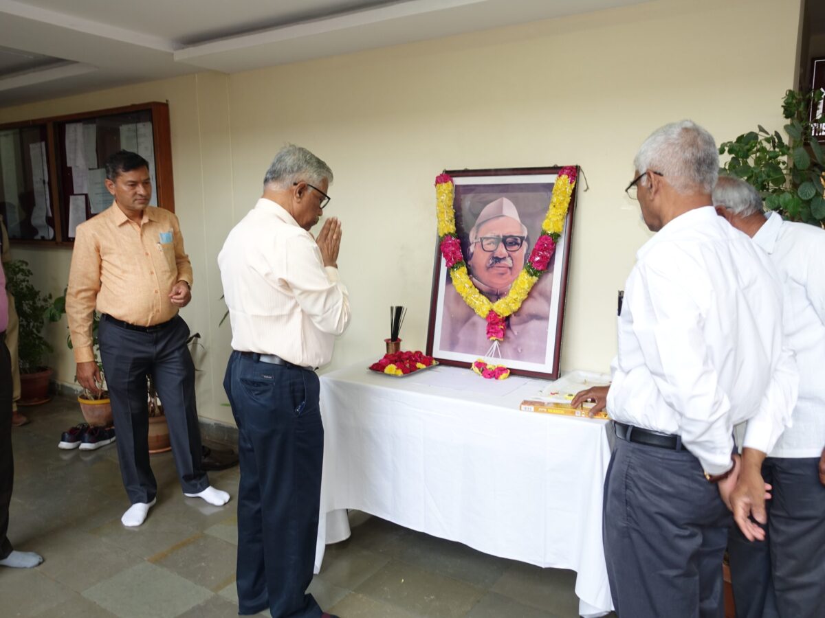 Floral tributes paid to Babu Jagjivan Ram on his 115th Birth Anniversary |