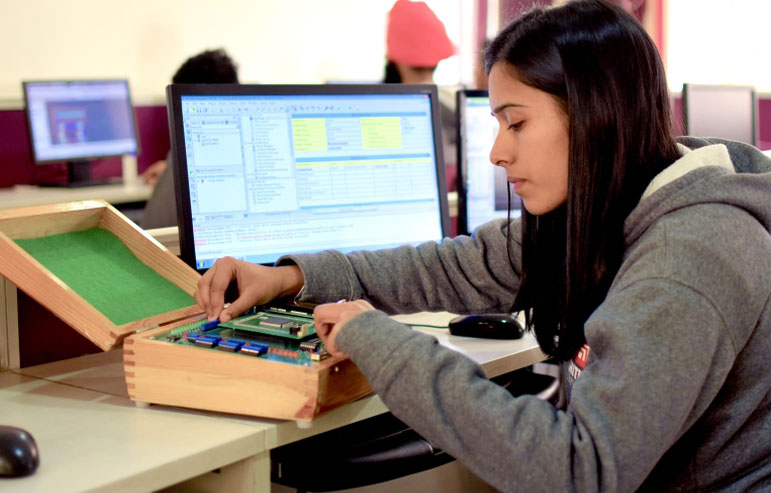 Is Computer Engineering a good career? - Chitkara University